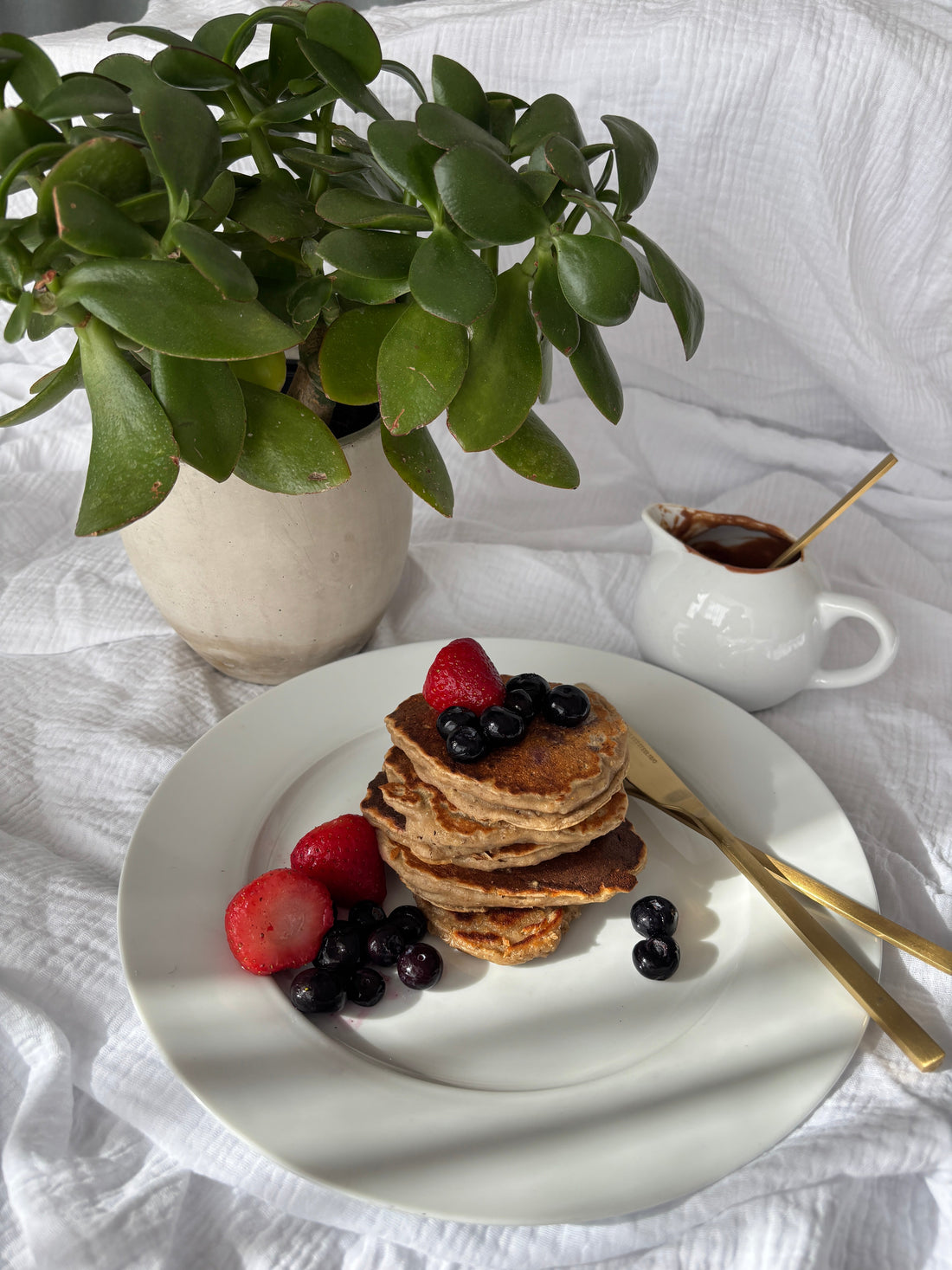 Wholesome Banana Flapjacks with Homemade Chocolate Sauce